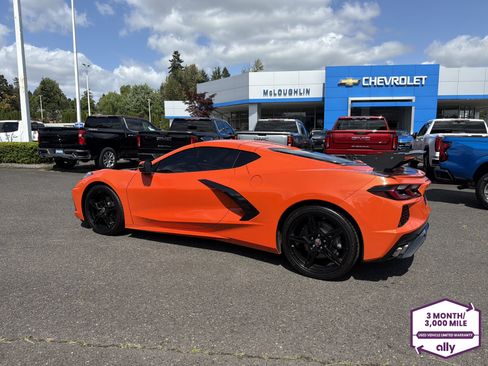 Used 2021 Chevrolet Corvette Stingray Preferred Cpe w/ 2LT RWD image 3