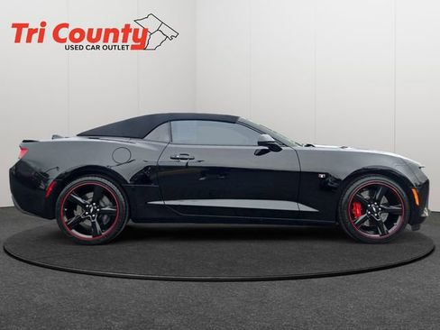 Used 2016 Chevrolet Camaro SS RWD image 9
