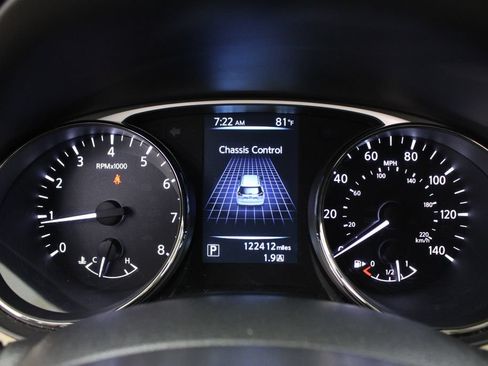 Used 2016 Nissan Rogue SV FWD image 10