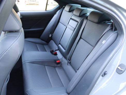 Used 2024 Lexus IS 350 F Sport RWD image 36