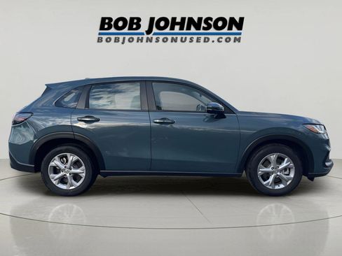 Used 2025 Honda HR-V LX image 8