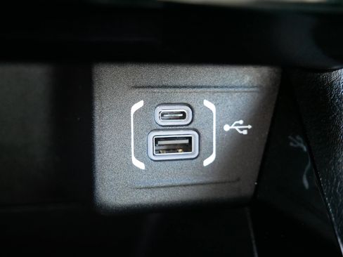 Used 2022 Jeep Compass Limited image 29