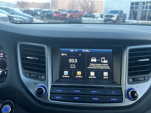 Used 2018 Hyundai Tucson Sport image 21