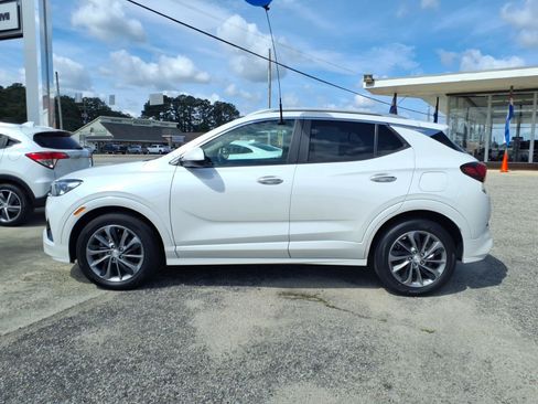 Used 2022 Buick Encore GX Select w/ Sport Touring Package FWD image 6
