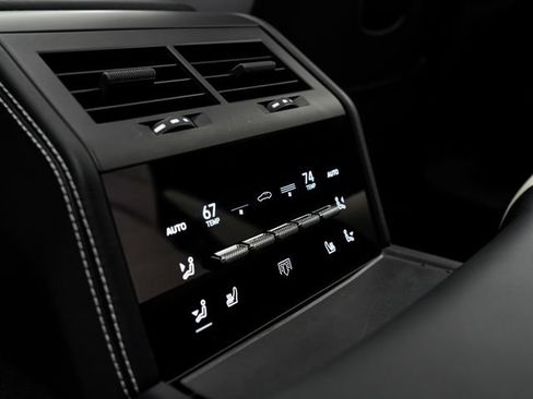 Certified 2025 Porsche Panamera 4 E-Hybrid AWD/4WD image 24