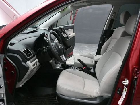 Used 2018 Subaru Forester 2.5i Premium image 17