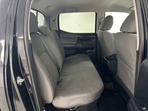 Used 2019 Toyota Tacoma SR image 22