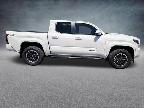 Used 2024 Toyota Tacoma TRD Sport w/ TRD Sport Upgrade Package AWD/4WD image 4
