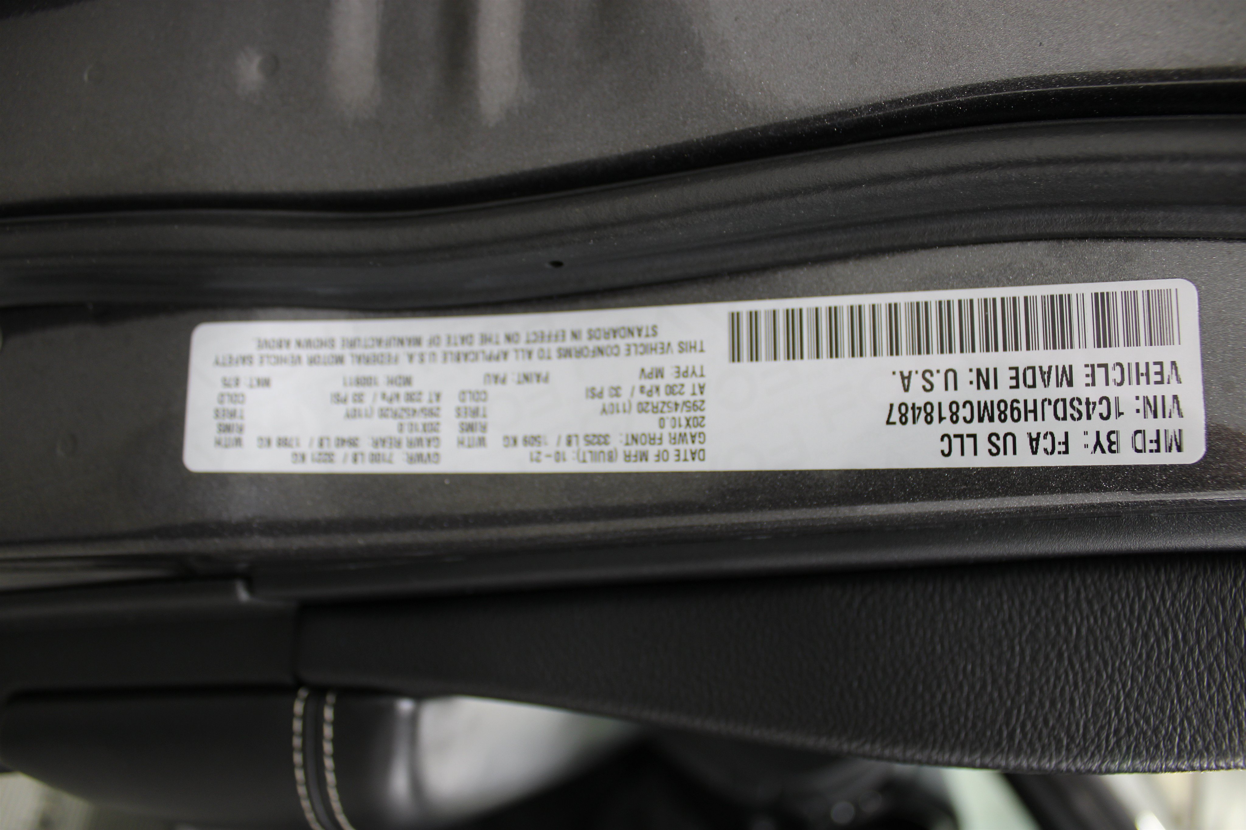 Used 2021 Dodge Durango SRT Hellcat w/ Technology Group AWD/4WD image 41