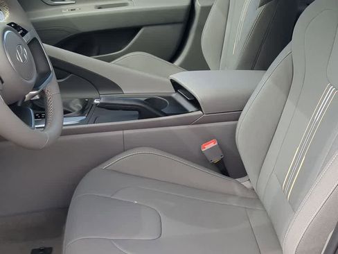 New 2026 Hyundai Elantra Sport FWD image 17