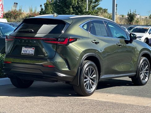 Used 2025 Lexus NX 250 FWD w/ Accessory Package (2T) image 4
