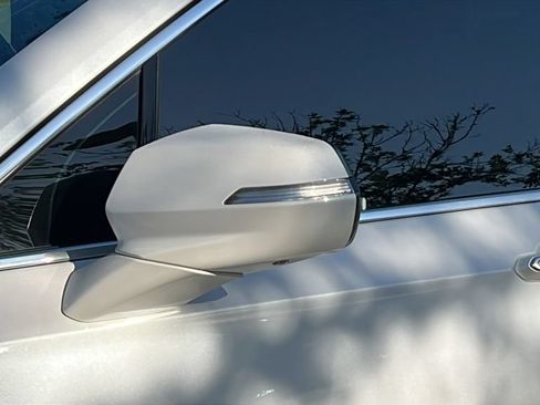 Used 2023 Cadillac XT6 Premium Luxury w/ Platinum Package FWD image 29