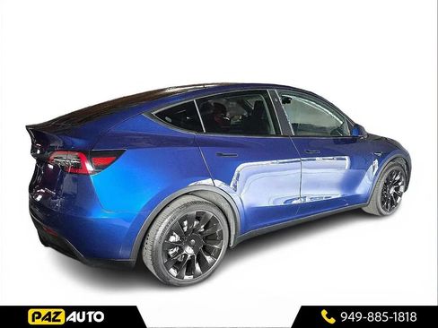 Used 2023 Tesla Model Y Long Range AWD/4WD image 5