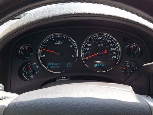 Used 2013 Chevrolet Silverado 2500 LTZ w/ LTZ Plus Package AWD/4WD image 22