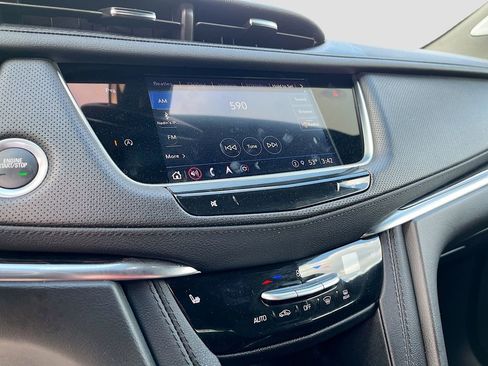 Used 2024 Cadillac XT5 Premium Luxury w/ LPO, Floor Liner Package AWD/4WD image 15