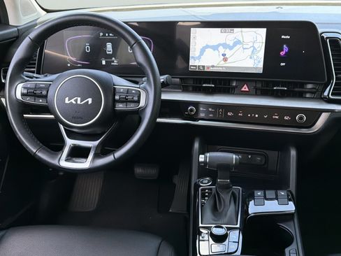 Certified 2025 Kia Sportage EX w/ Premium Package FWD image 9