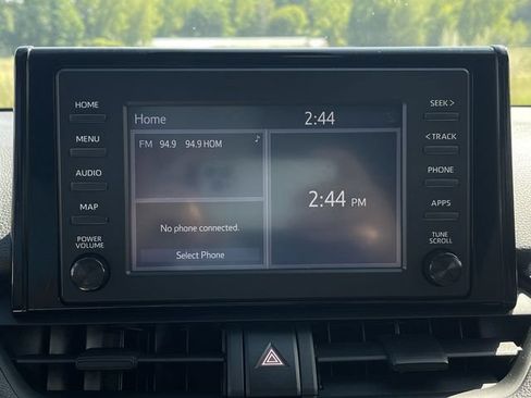 Certified 2019 Toyota RAV4 LE AWD/4WD image 17