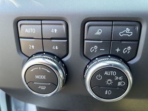 New 2025 GMC Sierra 2500 AT4 w/ AT4 Premium Plus Package AWD/4WD image 20