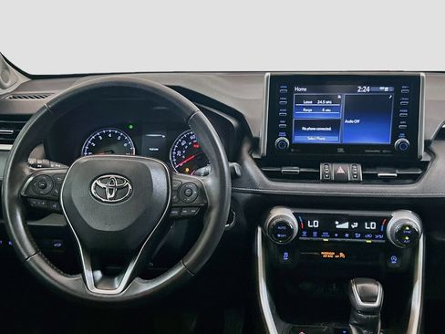 Used 2020 Toyota RAV4 XLE Premium FWD image 20