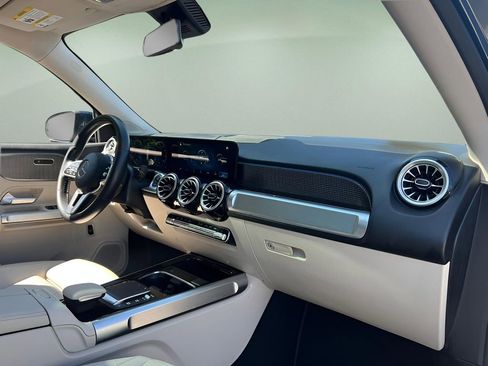 Used 2022 Mercedes-Benz GLB 250 GLB 250 image 22