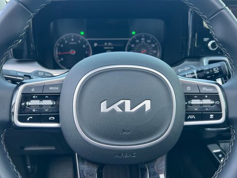 Used 2022 Kia Sorento SX image 26