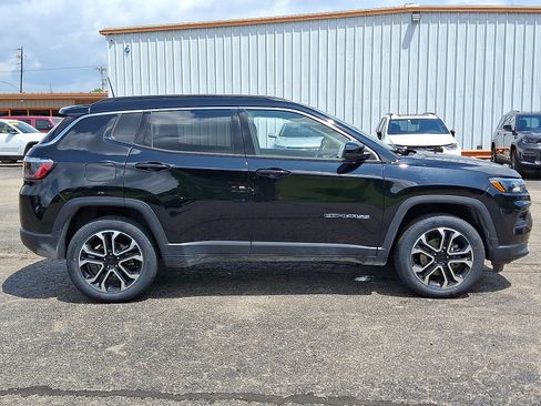Used 2022 Jeep Compass Limited AWD/4WD image 26