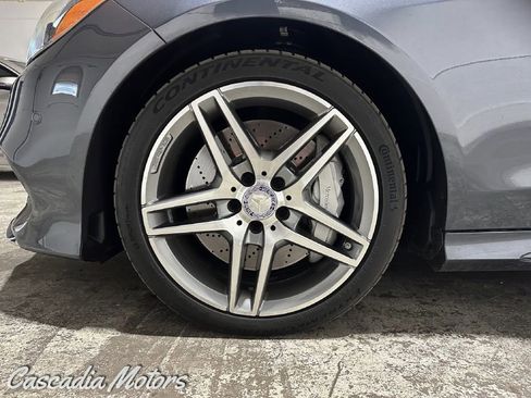 Used 2014 Mercedes-Benz E 550 4MATIC Sedan image 29