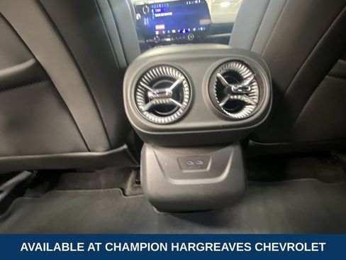 Used 2024 Chevrolet Blazer EV LT AWD/4WD image 29