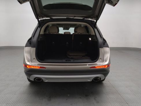 Used 2020 Lincoln Corsair Reserve image 29