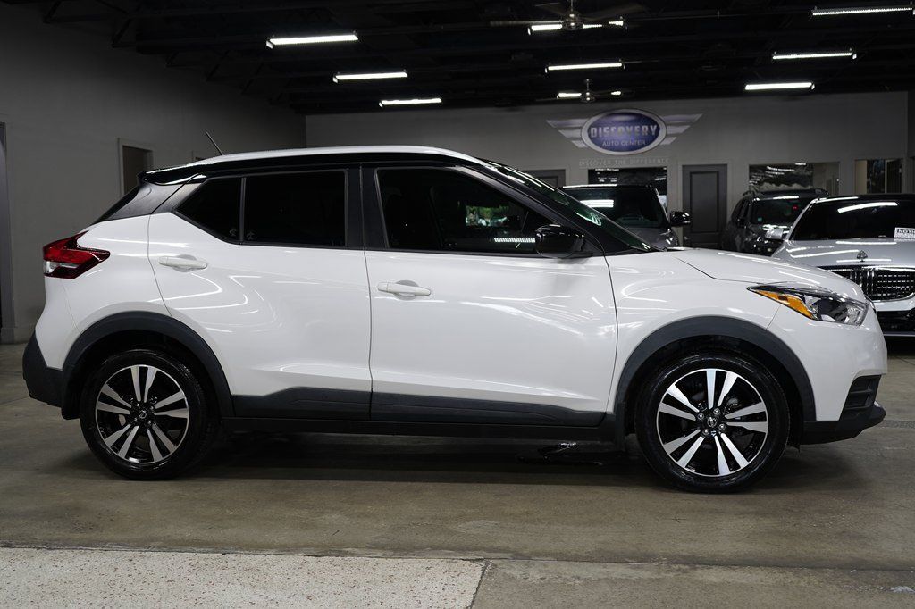 Used 2020 Nissan Kicks SV FWD image 6