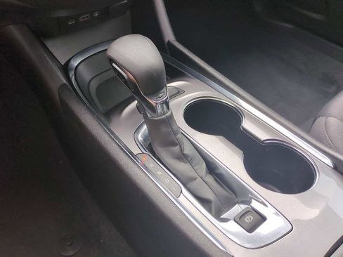 Used 2023 Chevrolet Malibu LT FWD image 16