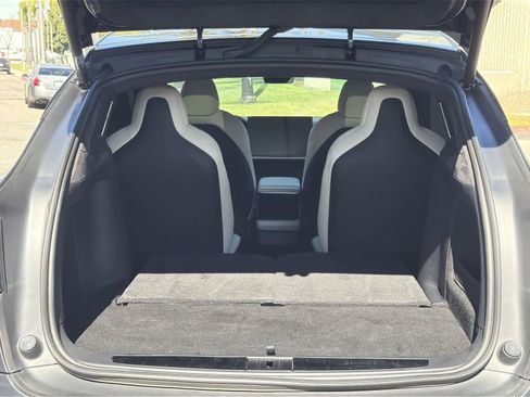Used 2022 Tesla Model X Plaid image 31