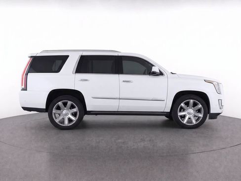 Used 2019 Cadillac Escalade Premium Luxury AWD/4WD image 2