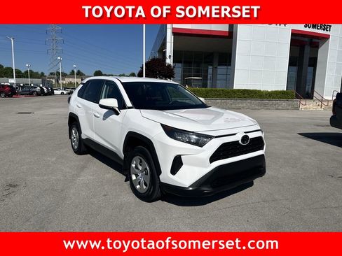 Certified 2022 Toyota RAV4 LE FWD image 1