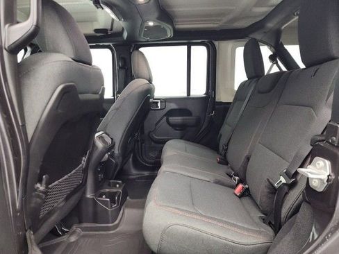 New 2025 Jeep Wrangler Unlimited Rubicon image 23