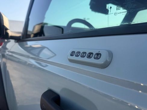 Used 2022 Ford Bronco Big Bend AWD/4WD image 23