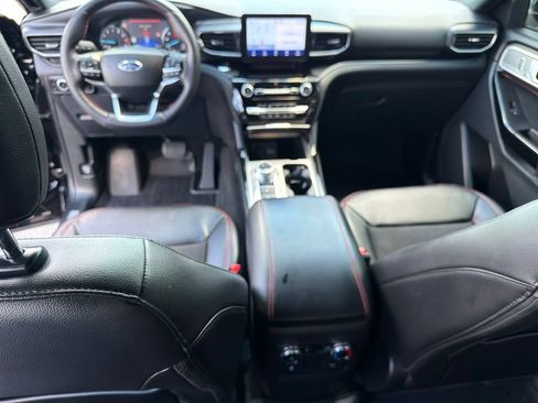 Used 2023 Ford Explorer ST-Line RWD image 17