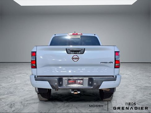 Used 2023 Nissan Frontier PRO-4X w/ Pro-4X Premium Package image 6