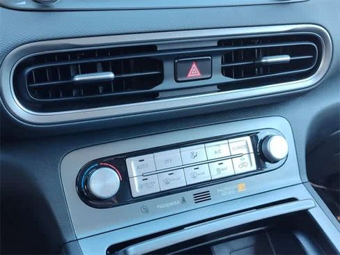 Certified 2022 Hyundai Kona SEL w/ Cargo Package image 20