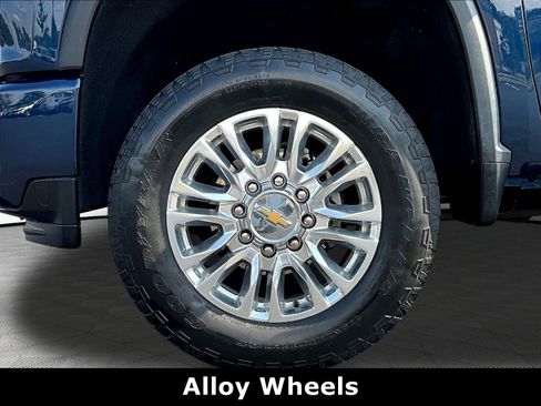 Used 2022 Chevrolet Silverado 2500 High Country w/ Z71 Off-Road Package AWD/4WD image 34