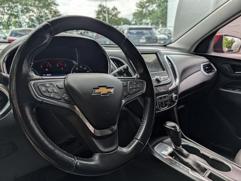 Used 2019 Chevrolet Equinox LT w/ Driver Convenience Package FWD image 23