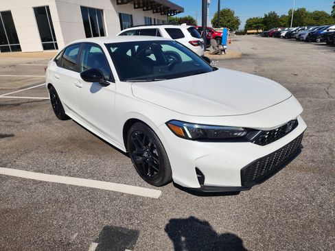 Certified 2026 Honda Civic Sport image 2