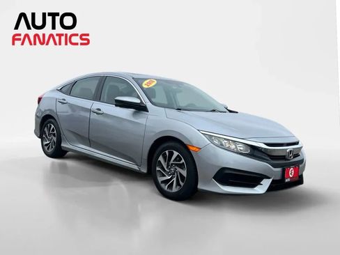 Used 2018 Honda Civic EX image 7