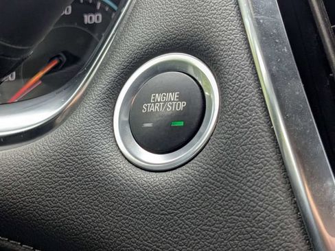 Used 2024 Chevrolet Traverse LT FWD image 31