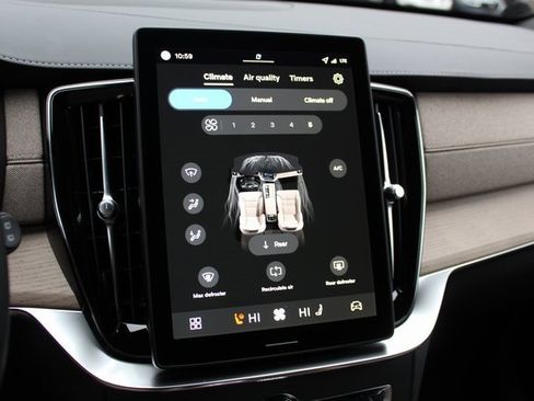 New 2026 Volvo XC90 B5 Core w/ Protection Package Premier image 23