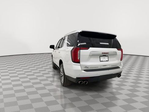 Used 2021 GMC Yukon Denali w/ Denali Premium Package image 8