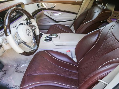 Used 2020 Mercedes-Benz Maybach S 560 4MATIC image 17