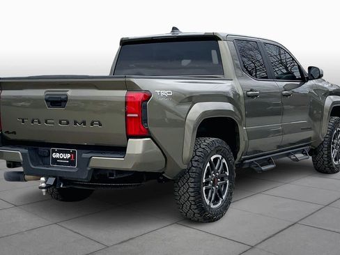 Used 2025 Toyota Tacoma TRD Sport image 13