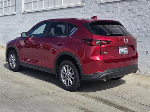 Used 2023 MAZDA CX-5 AWD 2.5 S w/ Select Package image 4