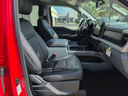 New 2026 Ford F250 XLT w/ XLT Premium Package AWD/4WD image 14